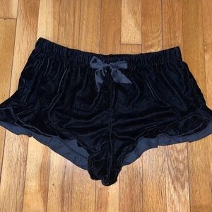✨Black velvet Victoria’s Secret sleep shorts